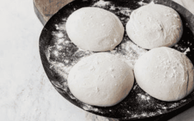 Semolina or Flour for Stretching Pizza Dough? A Practical Guide for Operators